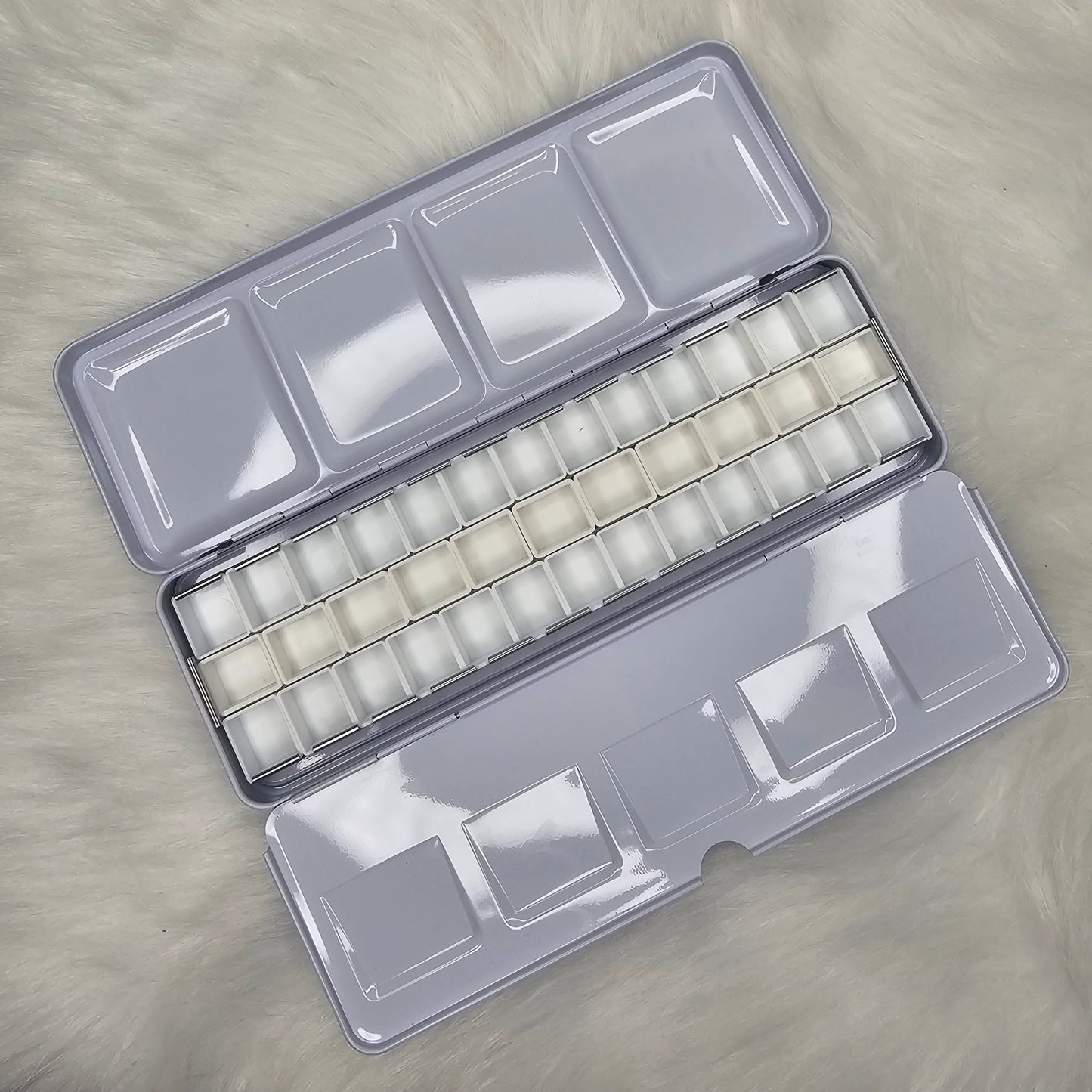 Empty Painting Palettes